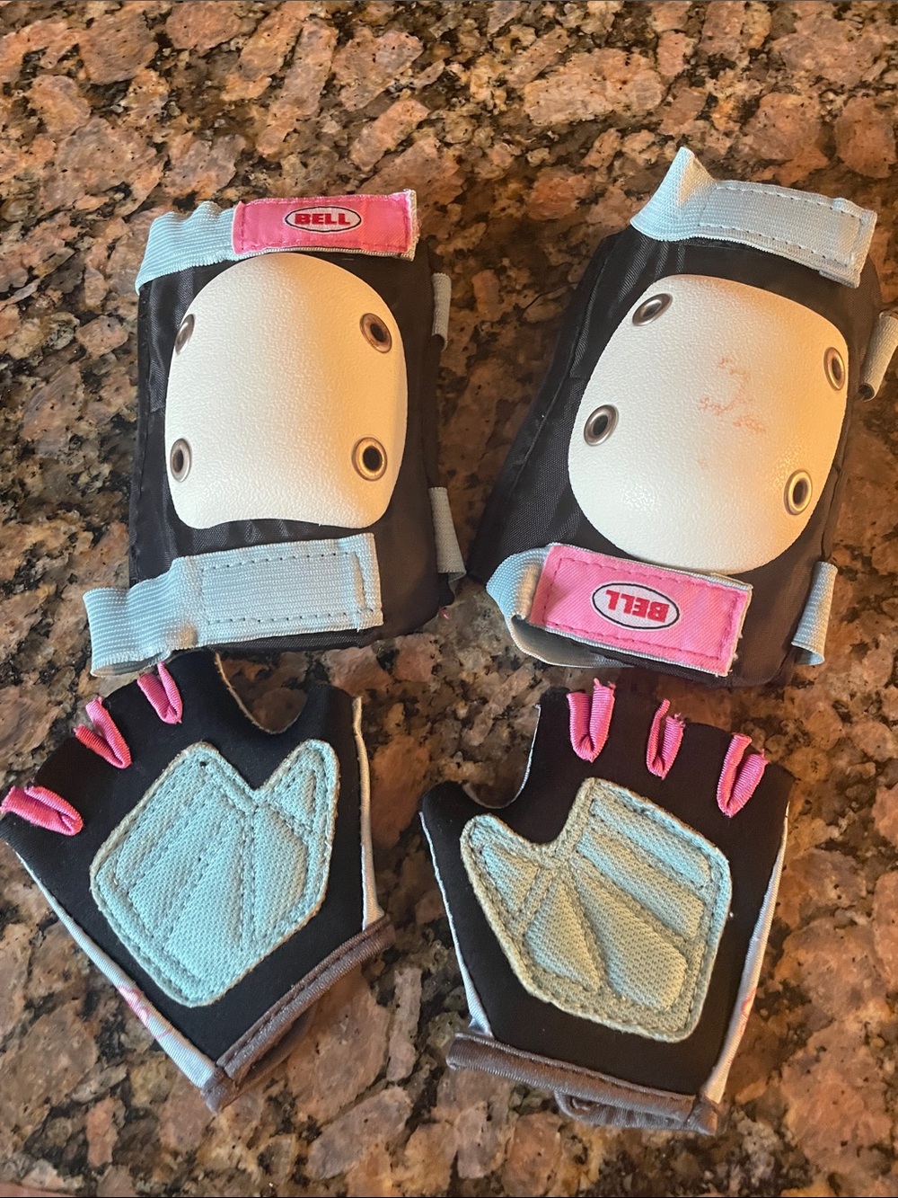 Little Girls knee pads and gloves